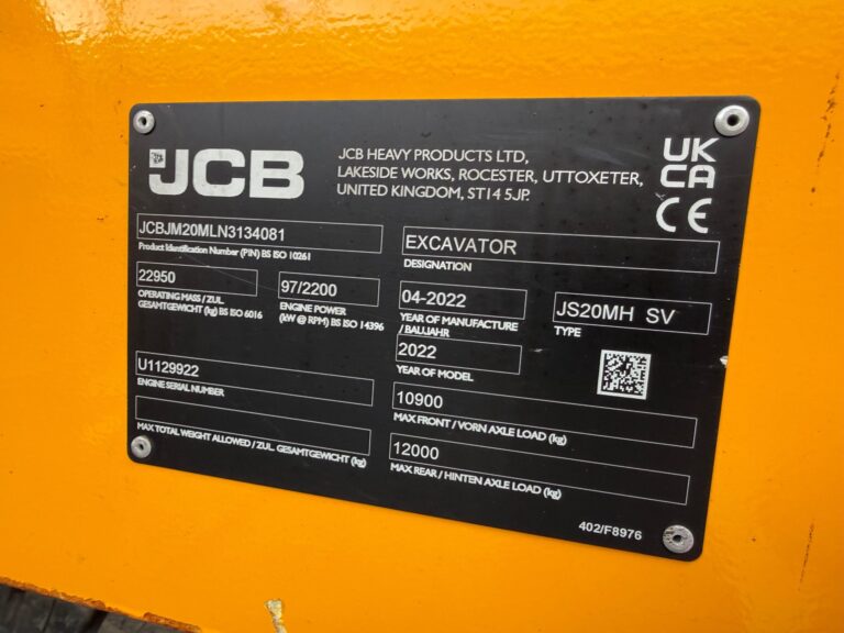 JCB20HM-High-RiseCab7